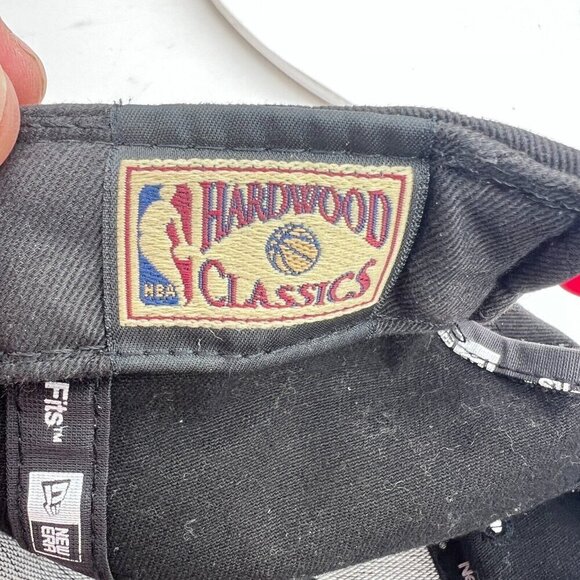 Chicago Bulls New Era Fits Hardwood Classic NBA Black Red Snapback Hat - Picture 11 of 13